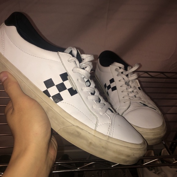 vans checkered court white sneaker - Picture 3 of 5